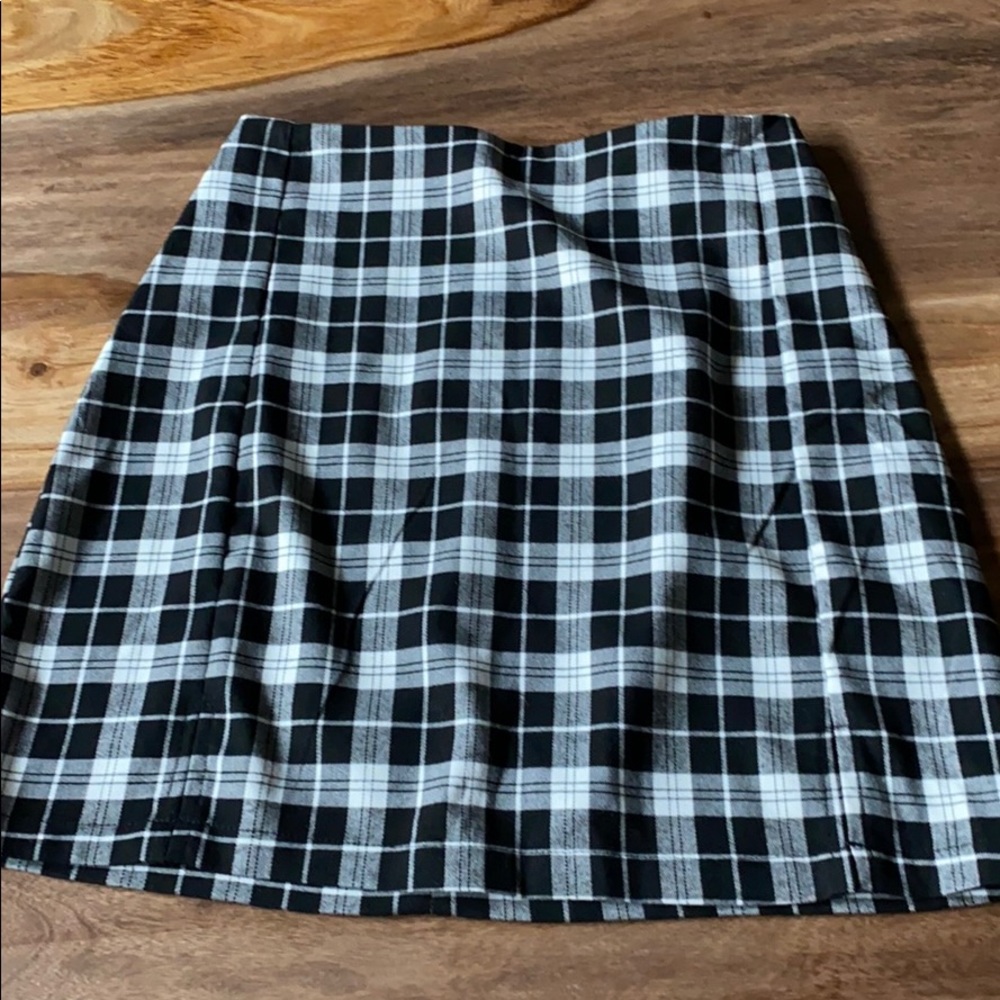 NWT brandy Melville skirt